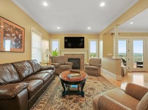 55 Maplecroft Lane, Ipswich MA 01938