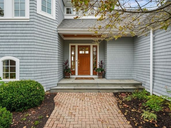 55 Maplecroft Lane, Ipswich MA 01938