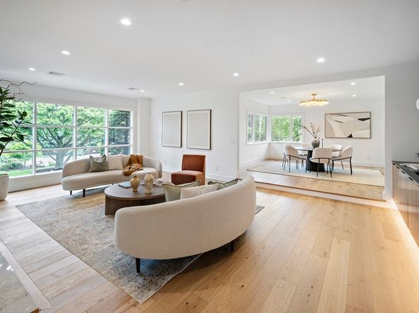 68 Mignon Rd, Newton MA 02465