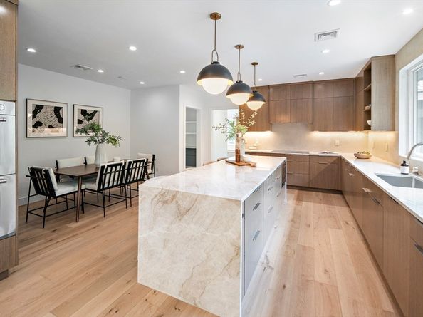 68 Mignon Rd, Newton MA 02465