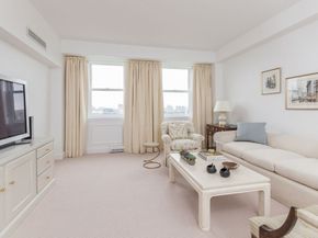 2 Commonwealth Ave 15D, Boston MA 02116