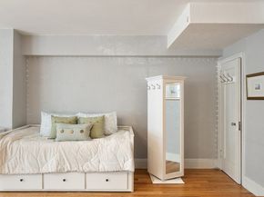 250 Beacon 1B, Boston MA 02116