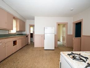 127 Cliff St, Southbridge MA 01550