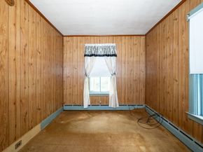 127 Cliff St, Southbridge MA 01550