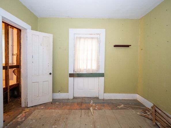 127 Cliff St, Southbridge MA 01550