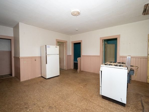 127 Cliff St, Southbridge MA 01550