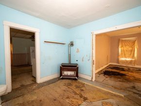 127 Cliff St, Southbridge MA 01550