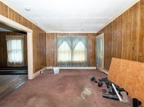127 Cliff St, Southbridge MA 01550
