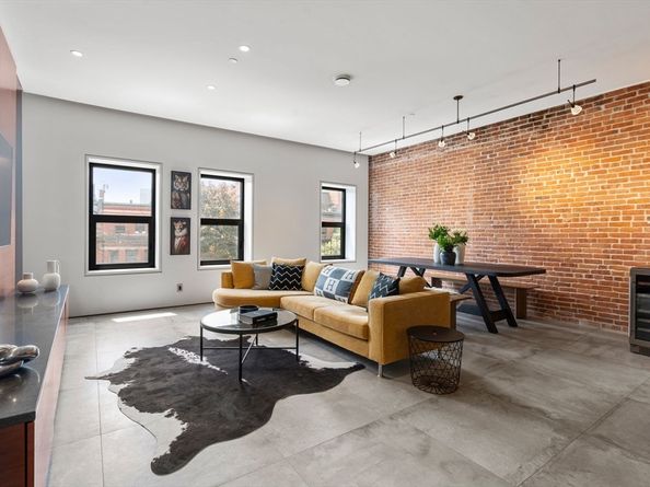 393 Marlborough St 8, Boston MA 02115