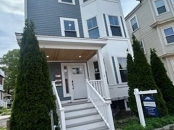 8 Brookside Ave