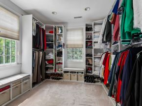 25 Ashkins Dr, Mendon MA 01756