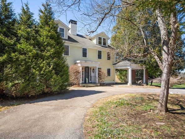 15-19 Strawberry Hill Street, Dover MA 02030