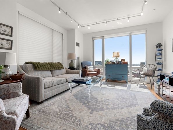 500 Atlantic Avenue 18L, Boston MA 02210