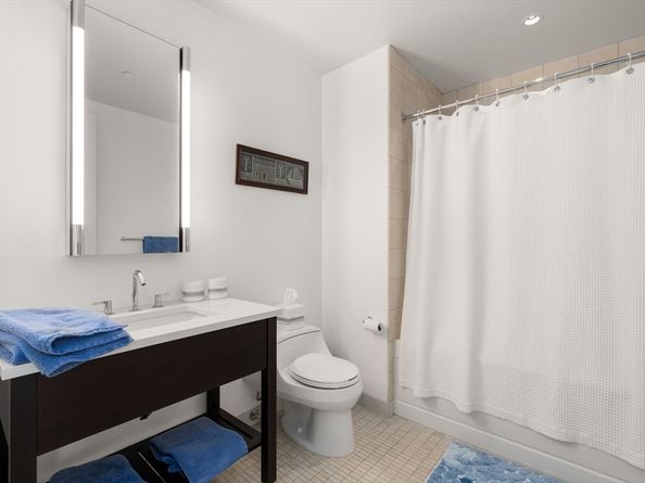 500 Atlantic Avenue 18L, Boston MA 02210
