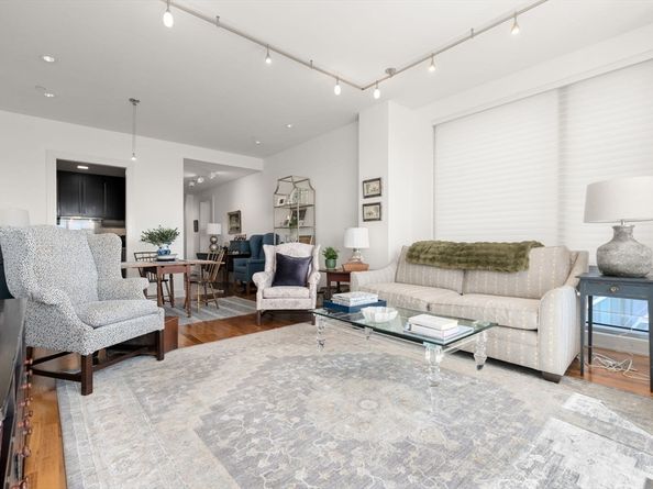 500 Atlantic Avenue 18L, Boston MA 02210