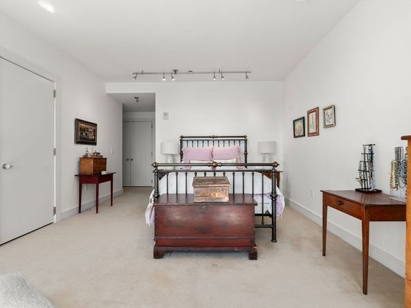 500 Atlantic Avenue 18L, Boston MA 02210