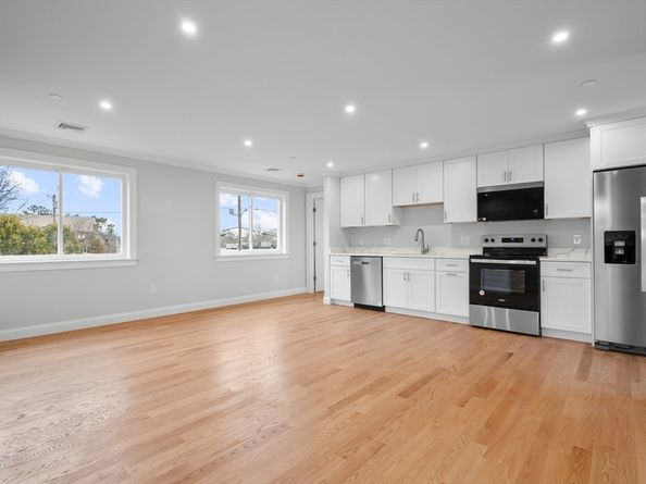 163 Clay Street 3, Quincy MA 02170