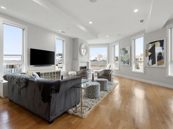 469 E 4th St 2, Boston MA 02127