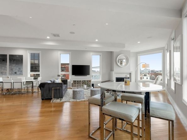 469 E 4th St 2, Boston MA 02127