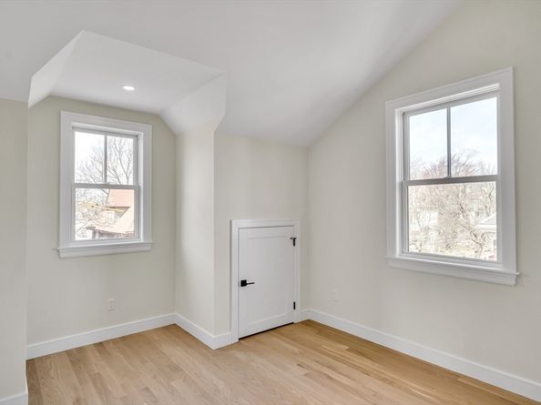 77 Thorndike Street 2, Brookline MA 02446