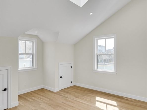 77 Thorndike Street 2, Brookline MA 02446