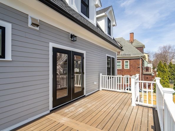 77 Thorndike Street 2, Brookline MA 02446