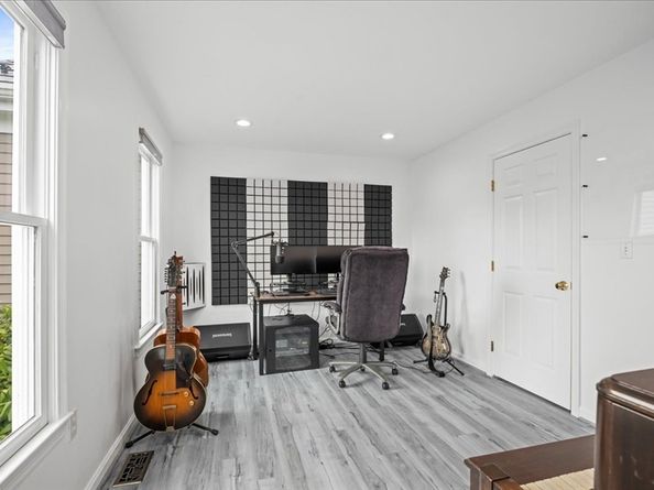 14 Vanessa Dr, Northborough MA 01532