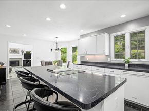 14 Vanessa Dr, Northborough MA 01532