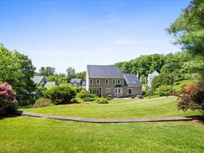 14 Vanessa Dr, Northborough MA 01532