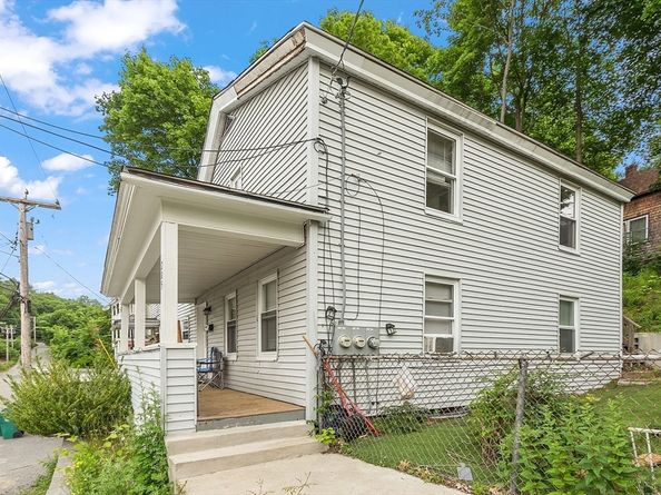 205-207 High St, Fitchburg MA 01420