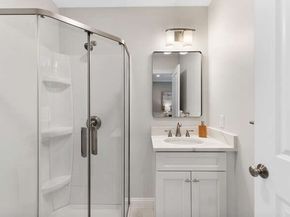 363 Grove St, Reading MA 01867