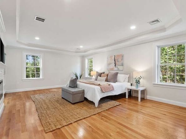 363 Grove St, Reading MA 01867