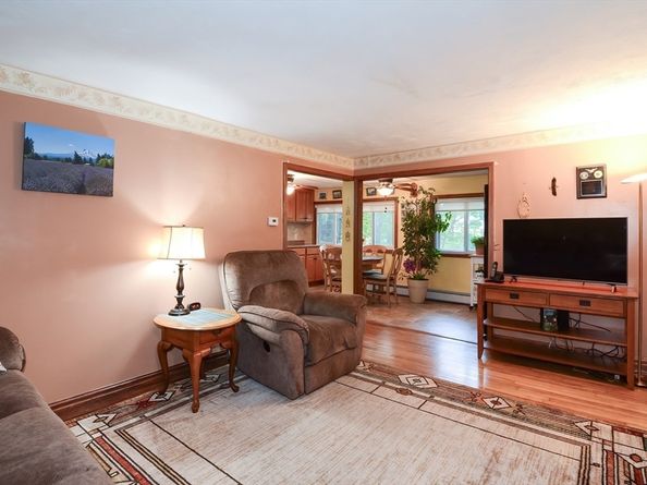 115 Wickaboag Valley Rd, West Brookfield MA 01585