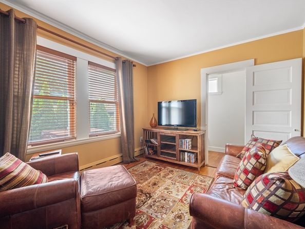 77 Samoset Ave, Quincy MA 02169