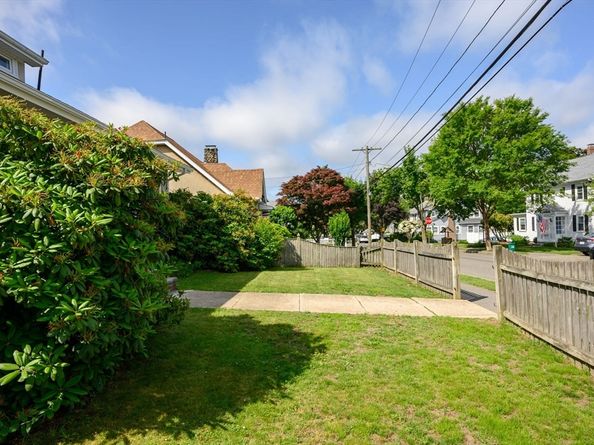 77 Samoset Ave, Quincy MA 02169