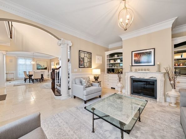 43 Bristol Rd, Wellesley MA 02481