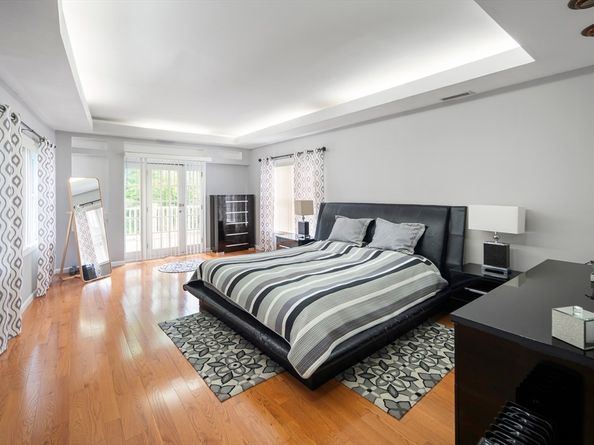 581 California St, Newton MA 02460