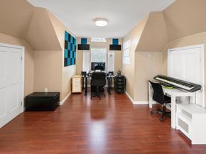 581 California St, Newton MA 02460