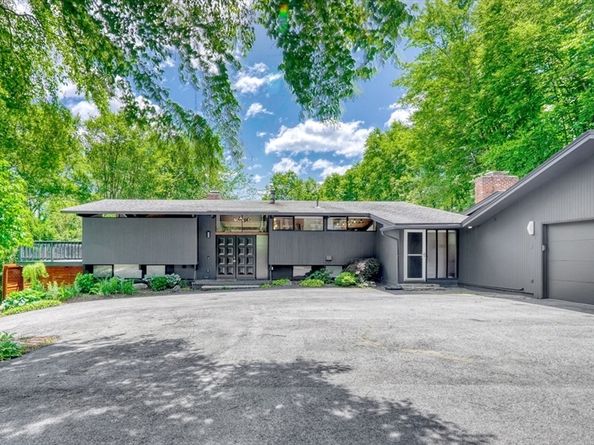 15 Lovers Lane, Southborough MA 01772