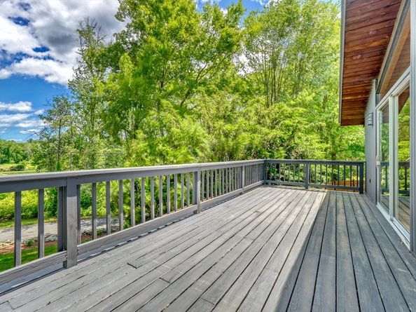 15 Lovers Lane, Southborough MA 01772