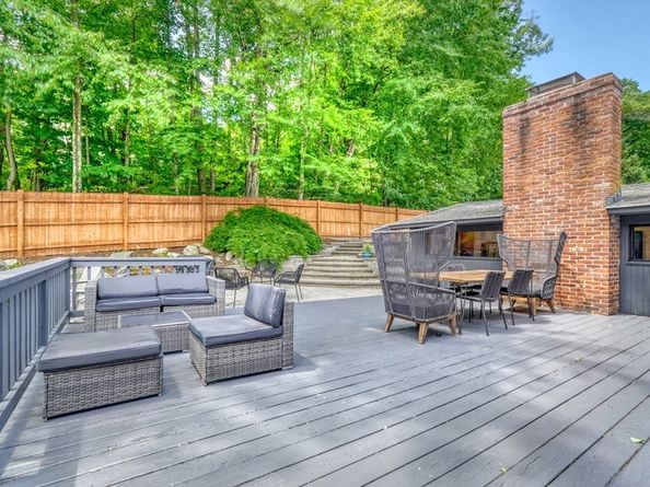 15 Lovers Lane, Southborough MA 01772