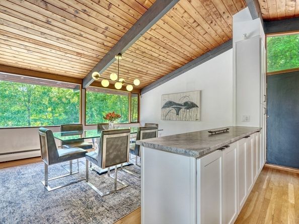15 Lovers Lane, Southborough MA 01772