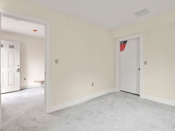 8R Elm Street 1, Peabody MA 01960