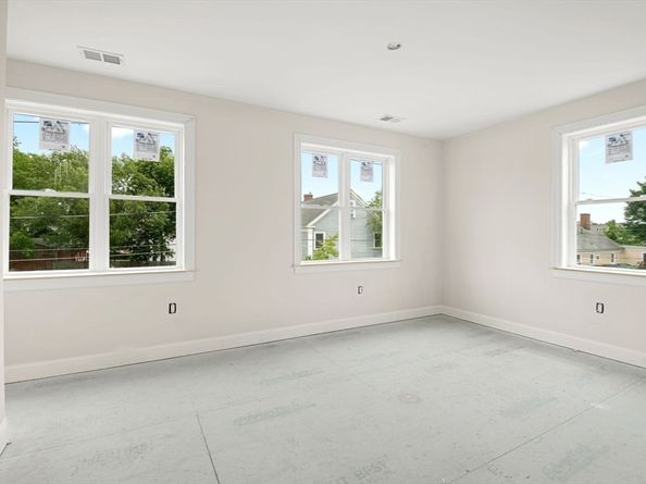 8R Elm Street 1, Peabody MA 01960