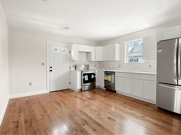 8R Elm Street 1, Peabody MA 01960