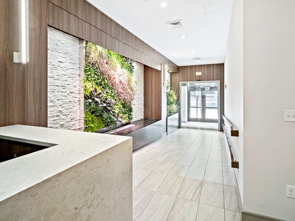 121 Portland St 902, Boston MA 02114