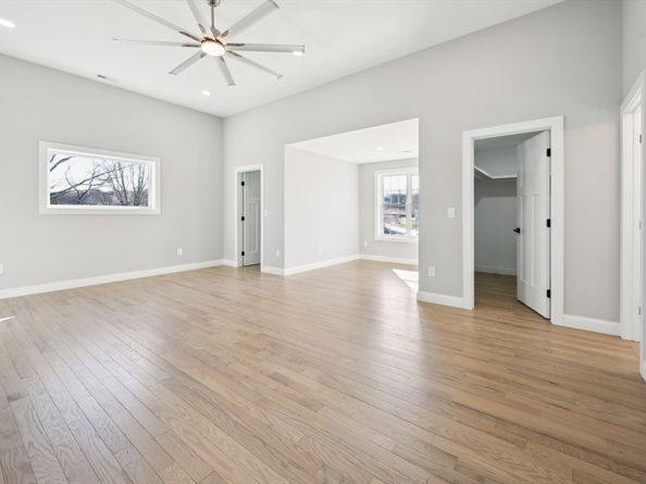 1 Falcon Dr, Shrewsbury MA 01545