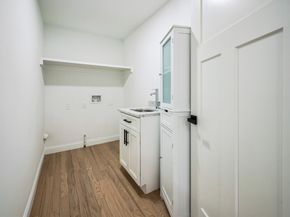 1 Falcon Dr, Shrewsbury MA 01545