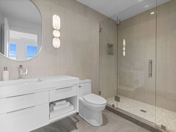 559 East Broadway 559, Boston MA 02127