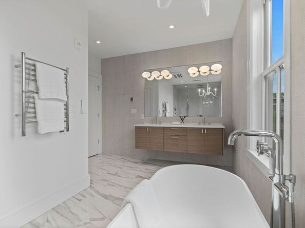 559 East Broadway 559, Boston MA 02127